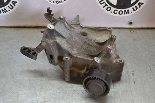 Кронштейн компрессора кондиционера 6512340339 MERCEDES