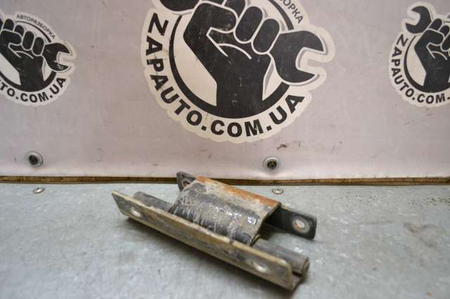 Петля заднего борта 93470EA800 NISSAN