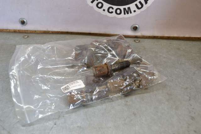 Болты на колеса A1244000770 MERCEDES