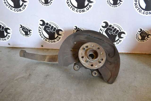 Цапфа поворотного кулака A1643302220 MERCEDES