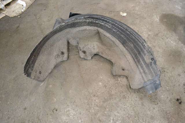 Подкрылок крыла заднего правый A2046906230 MERCEDES