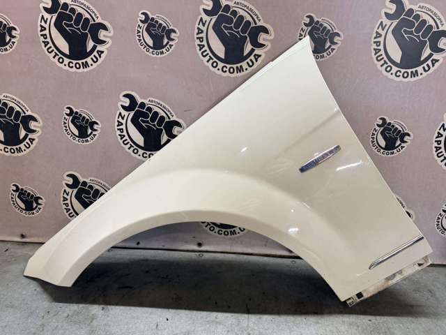 Крыло левое A2048801318 MERCEDES