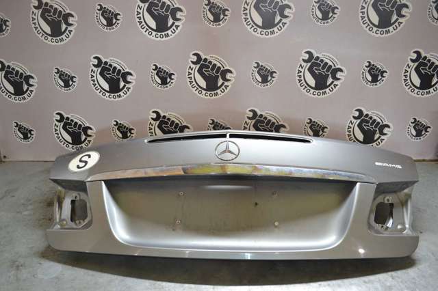 Крышка багажника A2077500175 MERCEDES