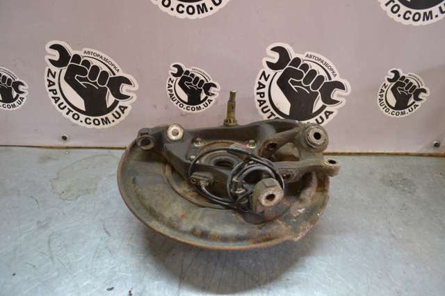 Цапфа поворотная левая A2113508308 MERCEDES