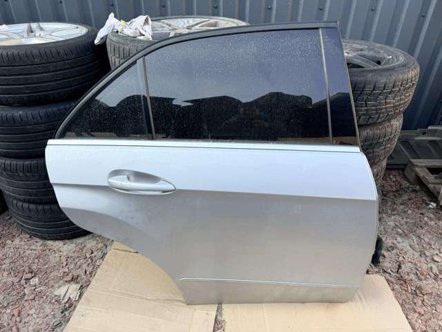 Дверь задняя, правая A2127300205 MERCEDES