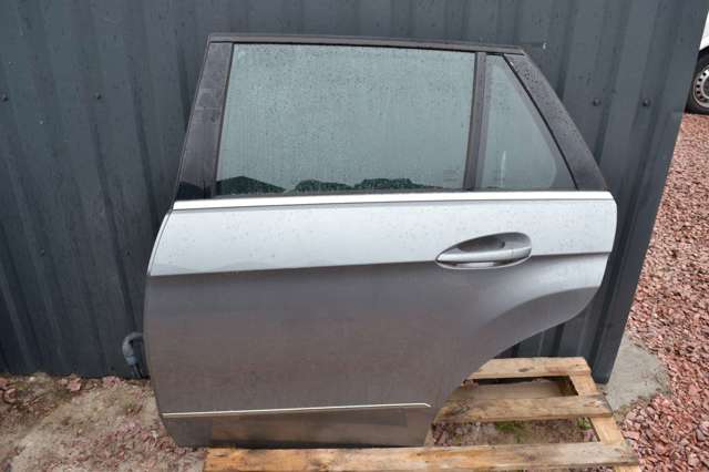 Задняя левая дверь A2127300305 MERCEDES