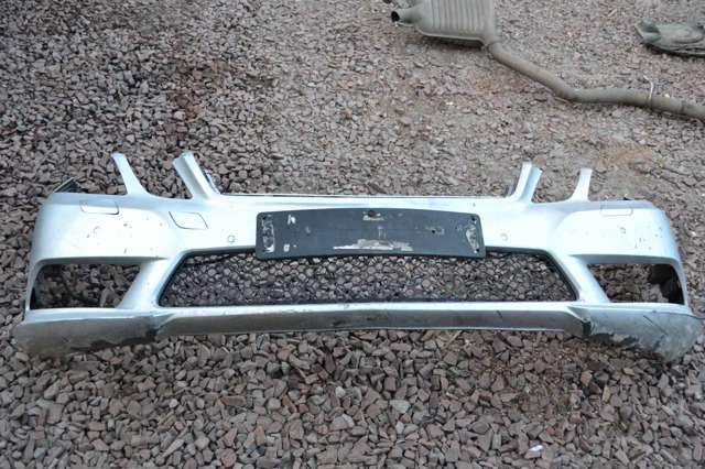 Передний бампер A2128802340 MERCEDES