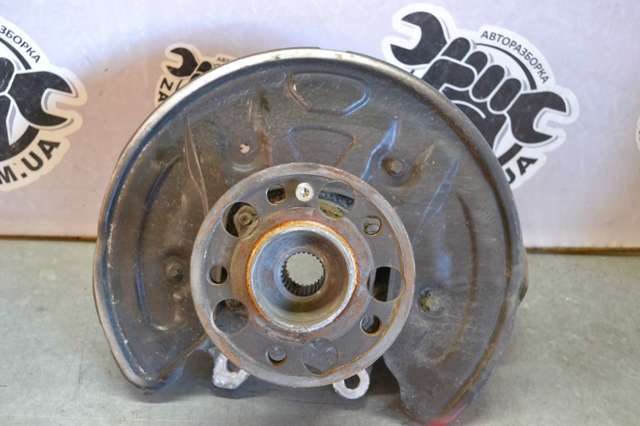 Цапфа поворотного кулака A2133503205 MERCEDES