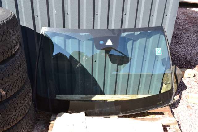 Стекло лобовое A2136703301 MERCEDES