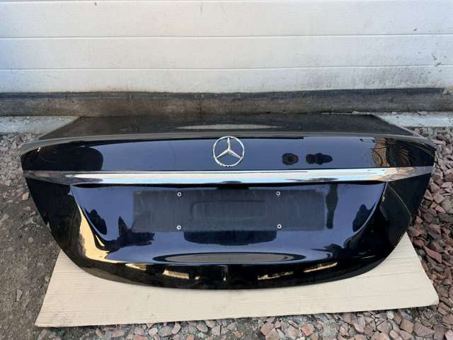 Крышка багажника A2137500075 MERCEDES