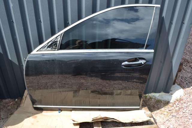 Водительская дверь A2217200105 MERCEDES
