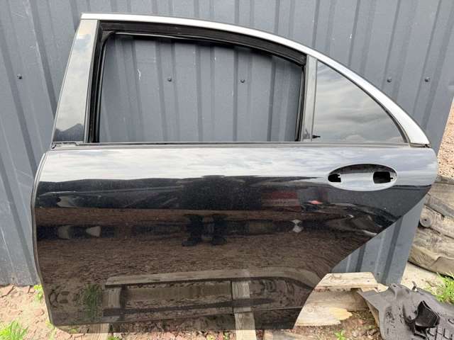 Дверь пассажирская задняя левая A2227300105 MERCEDES