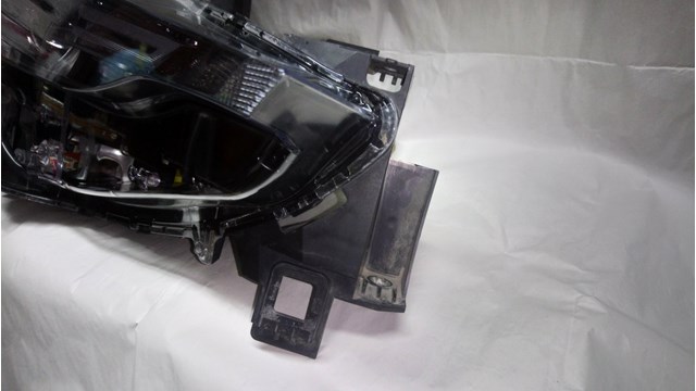 KB8P51031H MAZDA Правая фара купить в Одесса