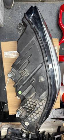VAG 4KE941040 Фара правая в наличии Винница