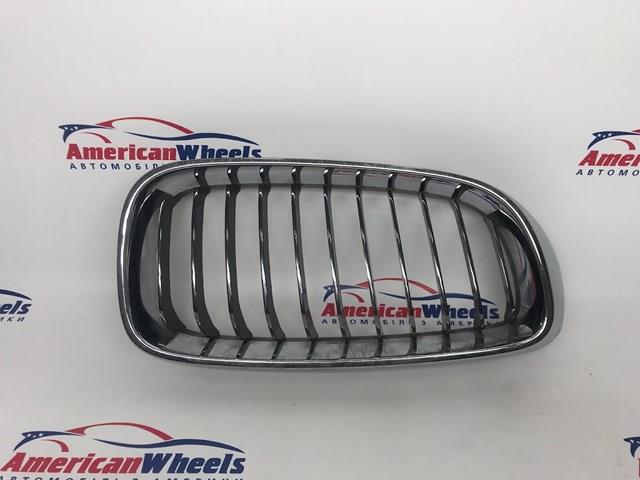 Решетка радиатора правая 51137294804 BMW