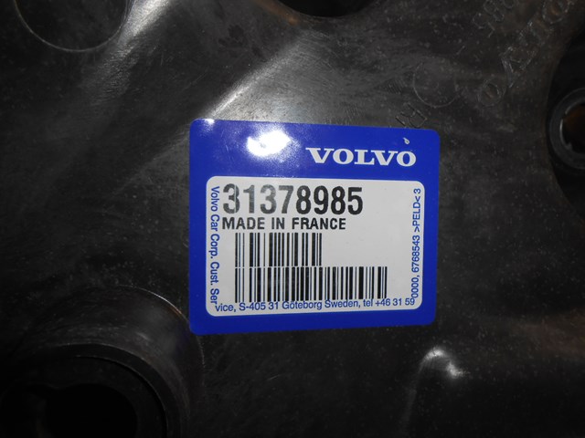 31378985 VOLVO Кронштейн крепления крыла переднего правого передний купить в Житомир