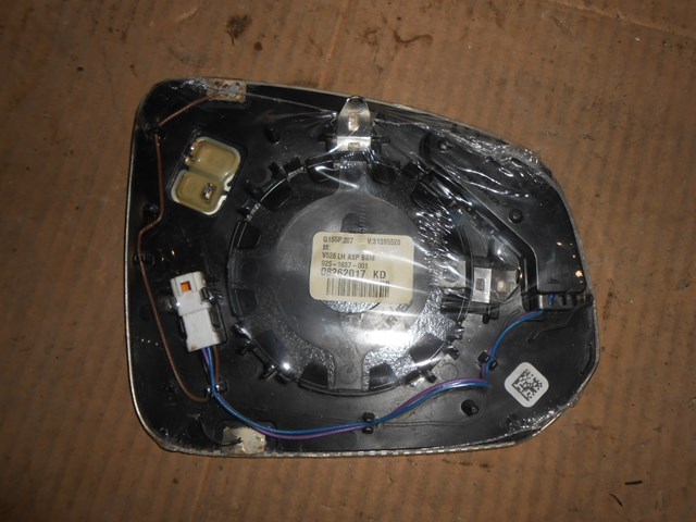 31395528 VOLVO Стекло левого зеркала заднего вида купить в Черкассы