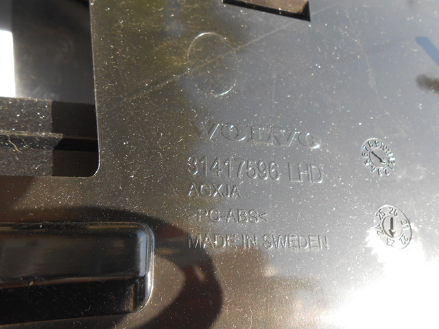 VOLVO 31417596 Крышка перчаточного ящика (бардачка) в наличии Житомир