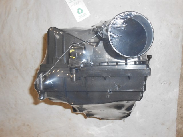 VOLVO 31474901 Корпус воздушного фильтра в наличии Черновцы