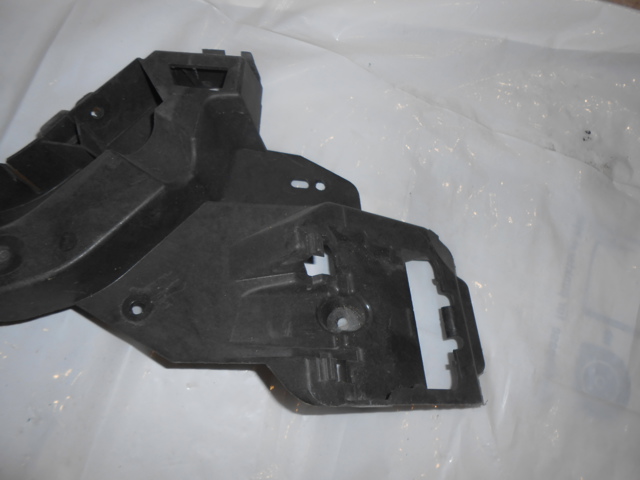 31663175 VOLVO Кронштейн бампера заднего левый купить в Полтава