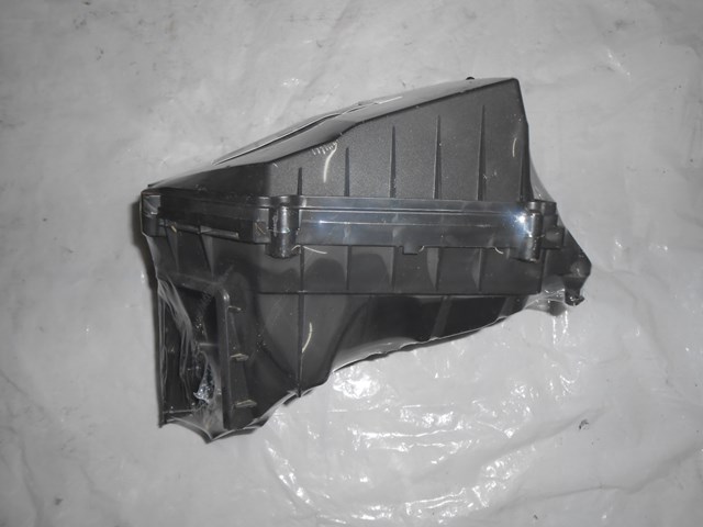 VOLVO 32222303 Корпус воздушного фильтра в наличии Ужгород