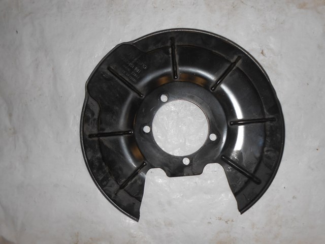 VOLVO 32373451 Защита тормозного диска заднего правая в наличии Запорожье