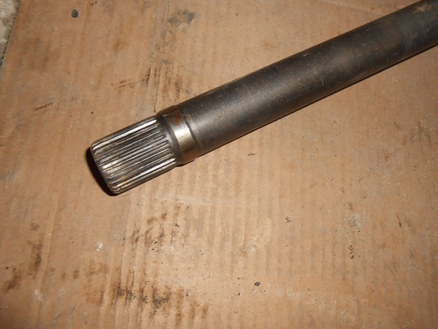 VOLVO 36012827 Полуось (привод) передняя правая в наличии Чернигов