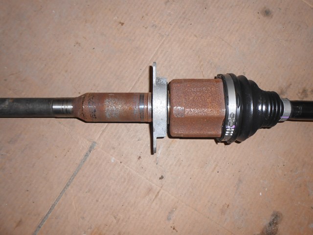 VOLVO 36012827 Правая полуось в наличии Ирпень