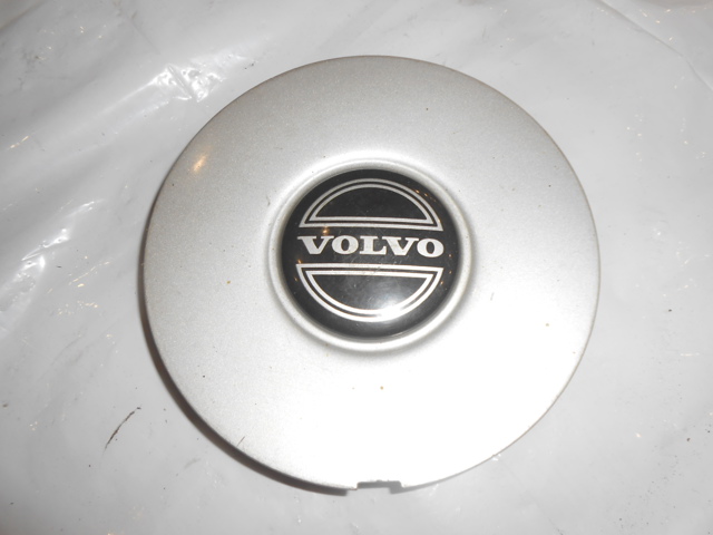 VOLVO 6819708 Колпаки в наличии Полтава