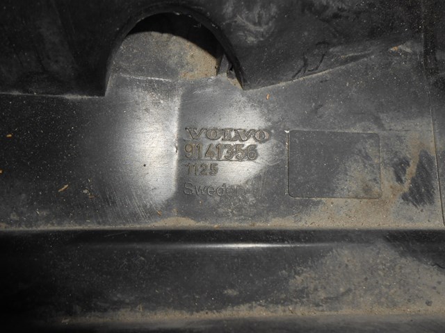 9432710 VOLVO Диффузор радиатора купить в Николаев
