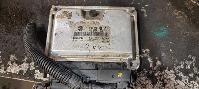 ЭБУ двигателем 038906019AF VAG