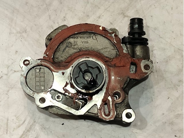 Насос вакуумный 03L145207 VAG
