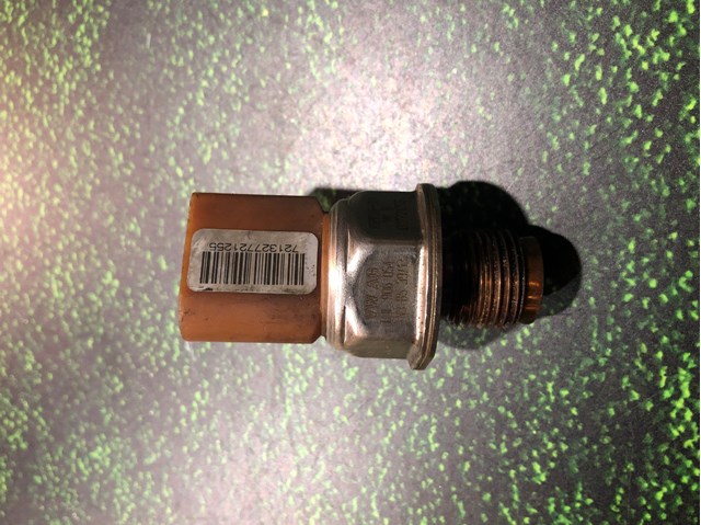 03L906054 VAG Датчик давления топлива купить в Киев