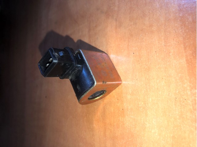 Клапан преобразователь давления наддува (соленоид)  Audi A4 B7