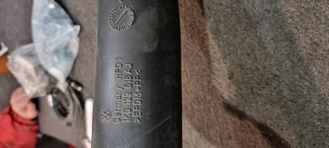 VAG 1K0129618AJ Патрубок воздушный, вход в резонатор в наличии Николаев