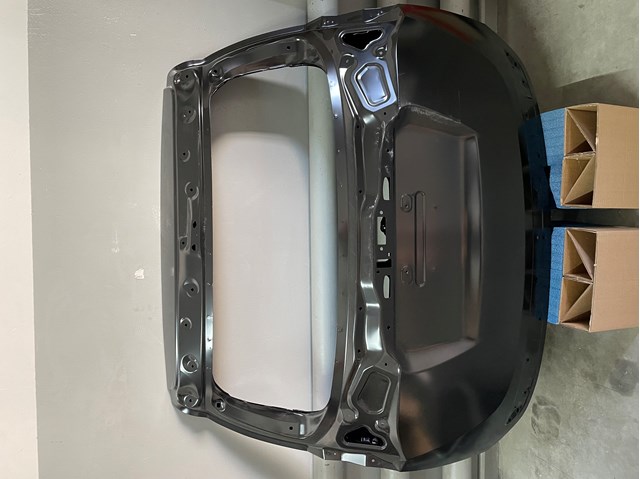 Задняя дверь 670050R210 TOYOTA