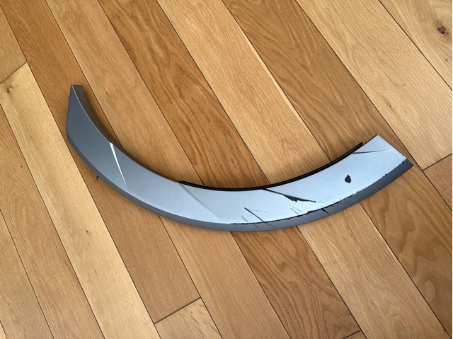 Молдинг арки колеса заднего, правый 87742GI100 HYUNDAI