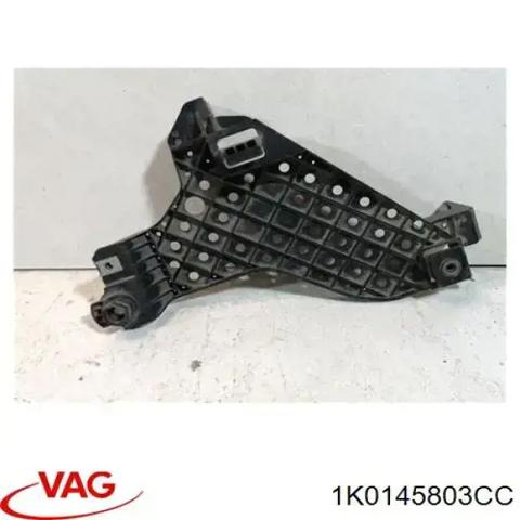 VAG 1K0145803CC Радиатор интеркуллера в наличии Украина