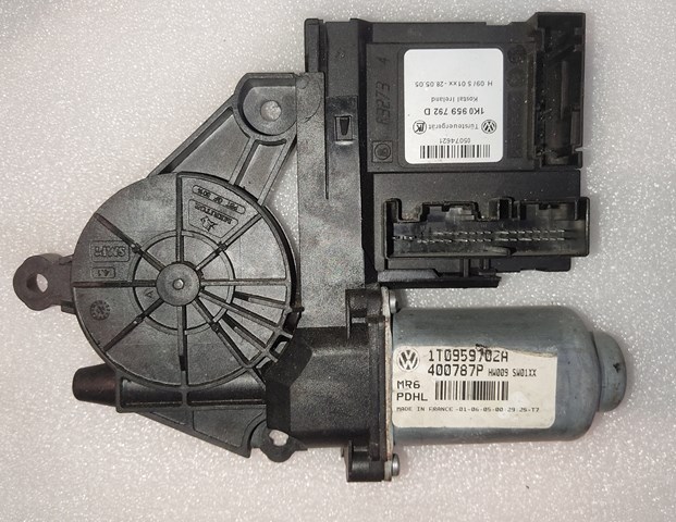 1T0959702A VAG купить в Украина