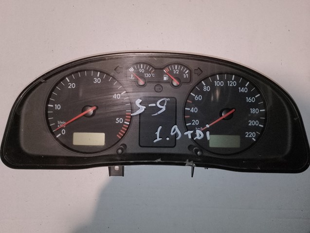 3B1919860C VAG Приборная доска (щиток приборов) купить в Днепр