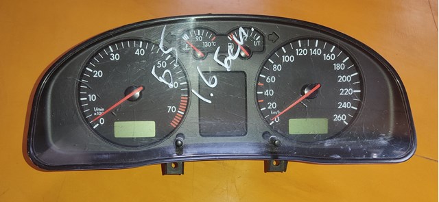 3B1919880 VAG Приборная доска (щиток приборов) купить в Кривой Рог