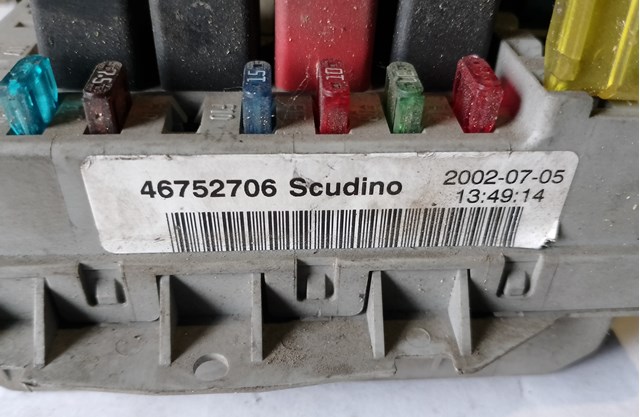 FIAT 46752706 Блок предохранителей в наличии Павлоград