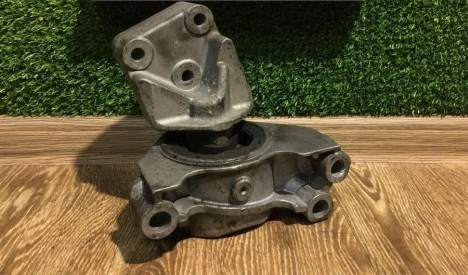 51761603 FIAT Подушка (опора) двигателя правая купить в Львов