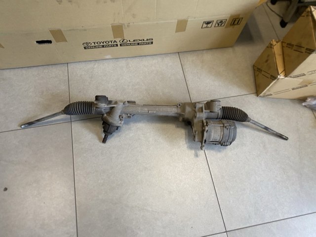 Реечный рулевой механизм 4425042210 TOYOTA