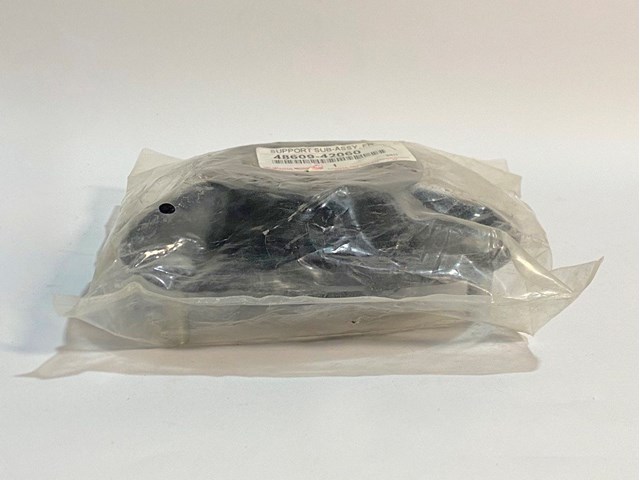4860942060 TOYOTA Опора переднего амортизатора купить в Павлоград