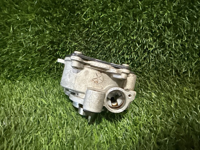 05048401AB CHRYSLER Насос вакуумный купить в Каменское