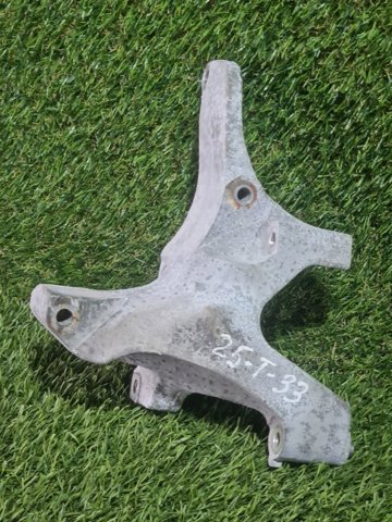 NISSAN 119106RC2A Кронштейн генератора в наличии Чернигов