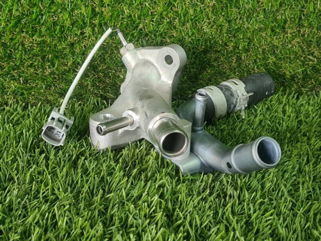 Клапан соленоид регулирования заслонки EGR 147176RC2A NISSAN