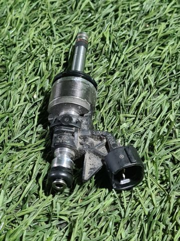 NISSAN 166006RC1C Форсунка впрыска топлива в наличии Винница
