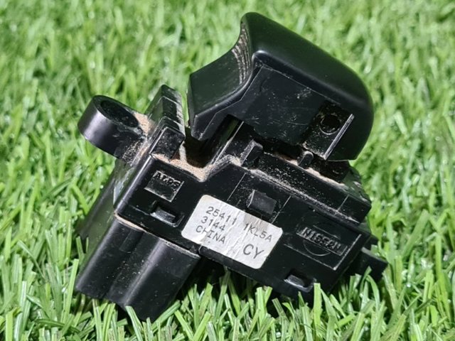 254111KL5A NISSAN Кнопка подъемника заднего стекла купить в Запорожье